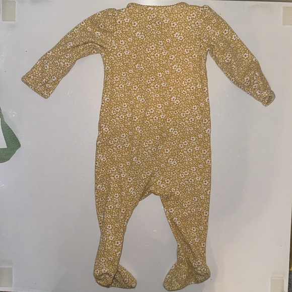 Carter’s 6-9M “Little Sister” Double Zip Footed Onesie - Picture 4 of 4